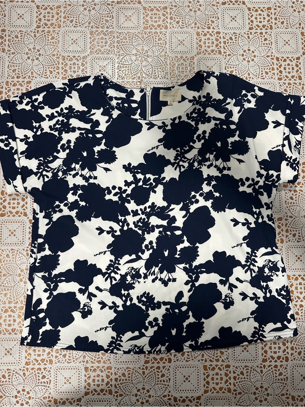 Melloday Medium Navy White Floral Short Sleeve Blouse Back Zip